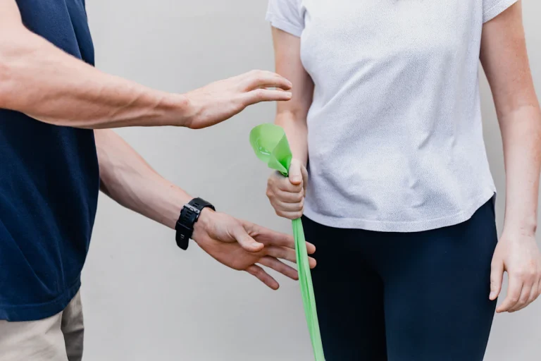 Jak dobrać opór taśmy rehabilitacyjnej
